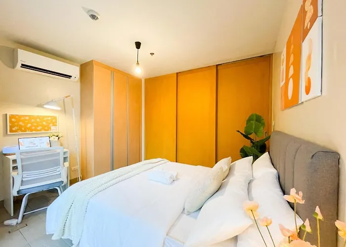 Prime Bgc Condo: Uptown Mall & Hyatt #ournw21n Holiday home Manila