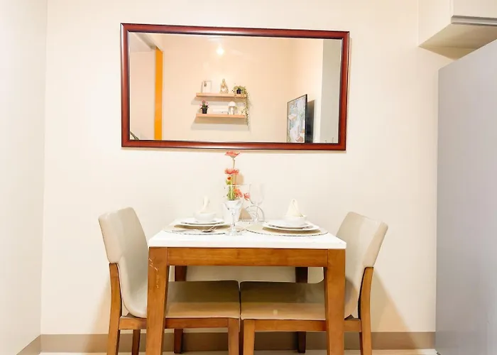 Prime Bgc Condo: Uptown Mall & Hyatt #ournw21n Manila